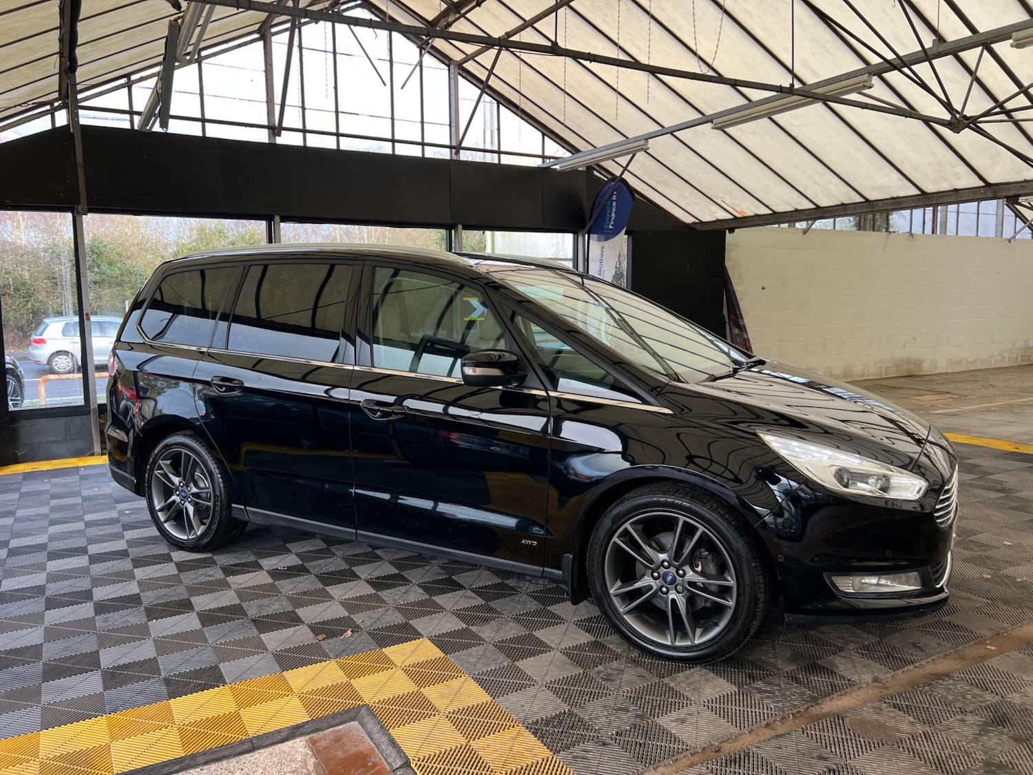 Used Ford Galaxy 2018 for sale - 77393350: Photo 3