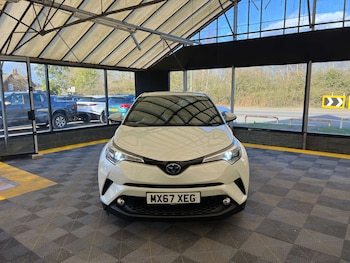 Used Toyota C-HR 2017 for sale - 77844642: Photo