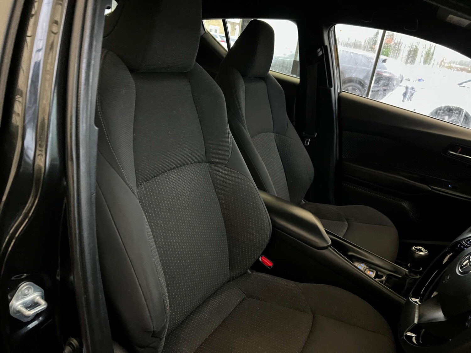 Used Toyota C-HR 2017 for sale - 77446393: Photo 11