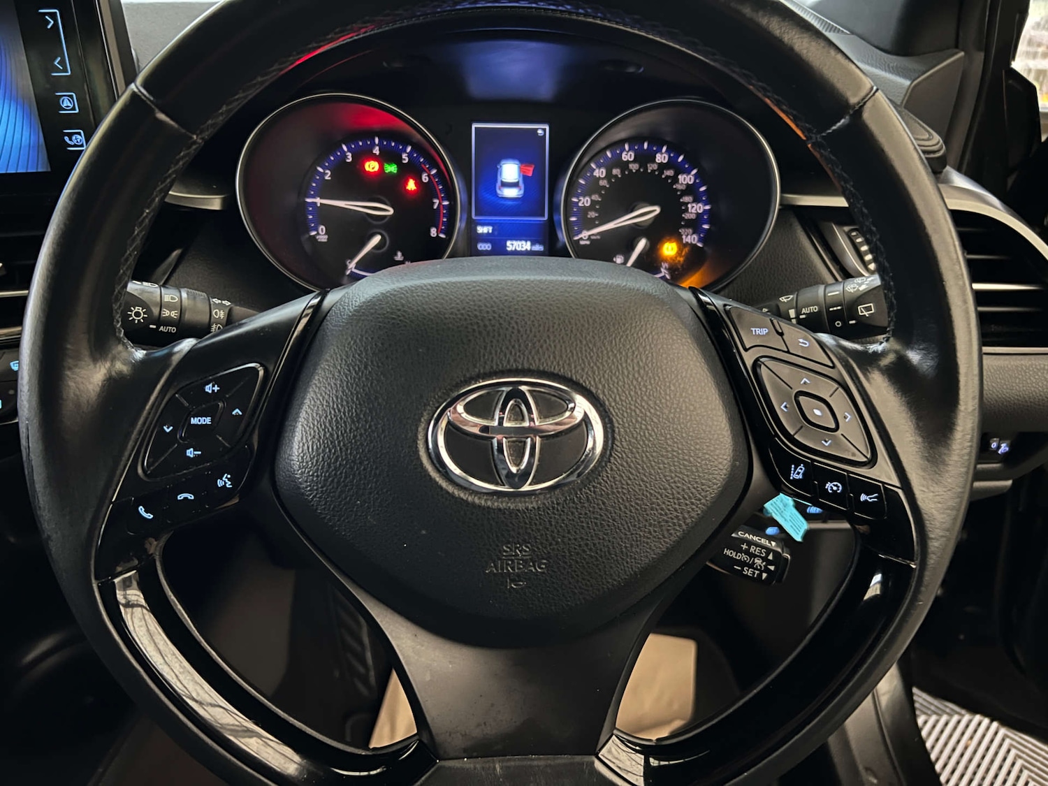 Used Toyota C-HR 2017 for sale - 77446393: Photo 17