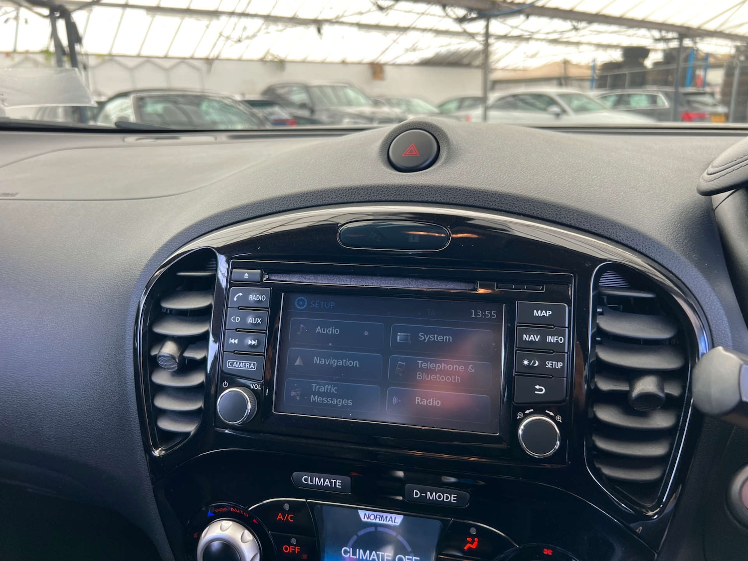 Used Nissan Juke 2018 for sale - 76533602: Photo 24