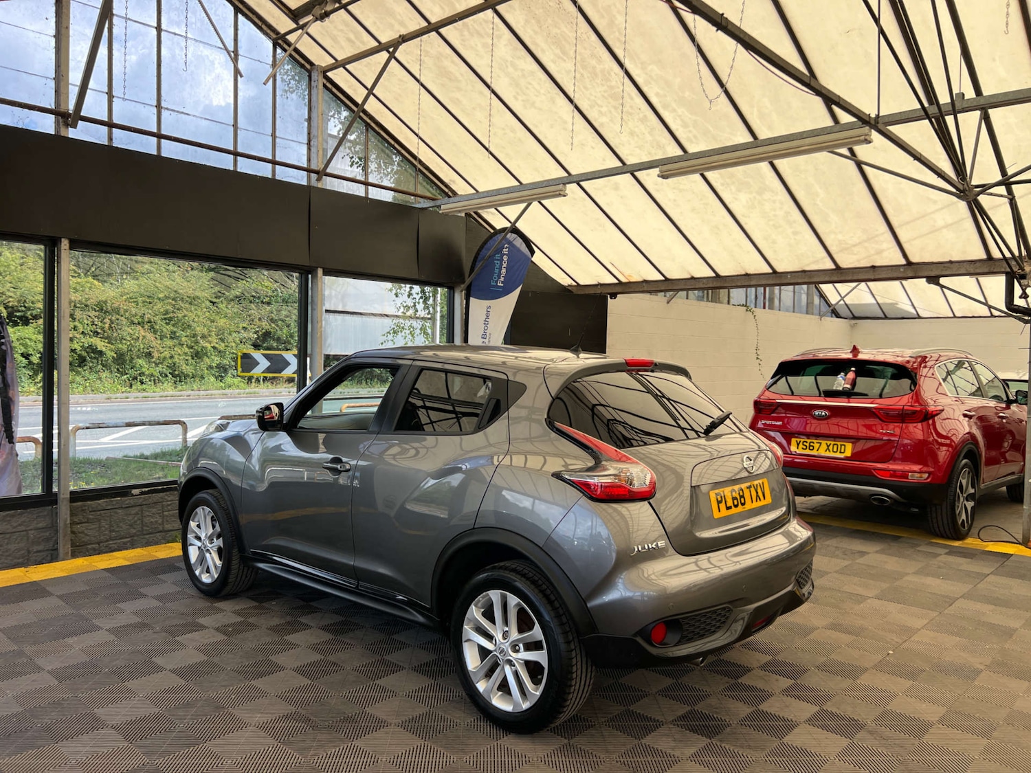 Used Nissan Juke 2018 for sale - 76533602: Photo 6
