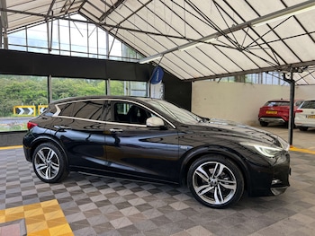 Used Infiniti Q30 2018 for sale - 78633796: Photo
