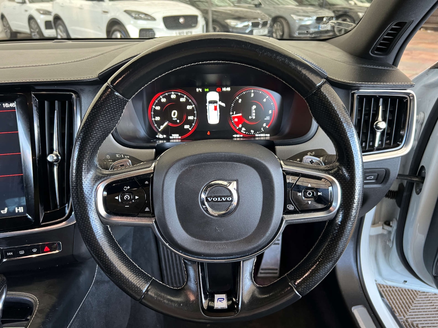 Used Volvo S90 2018 for sale - 76375875: Photo 16