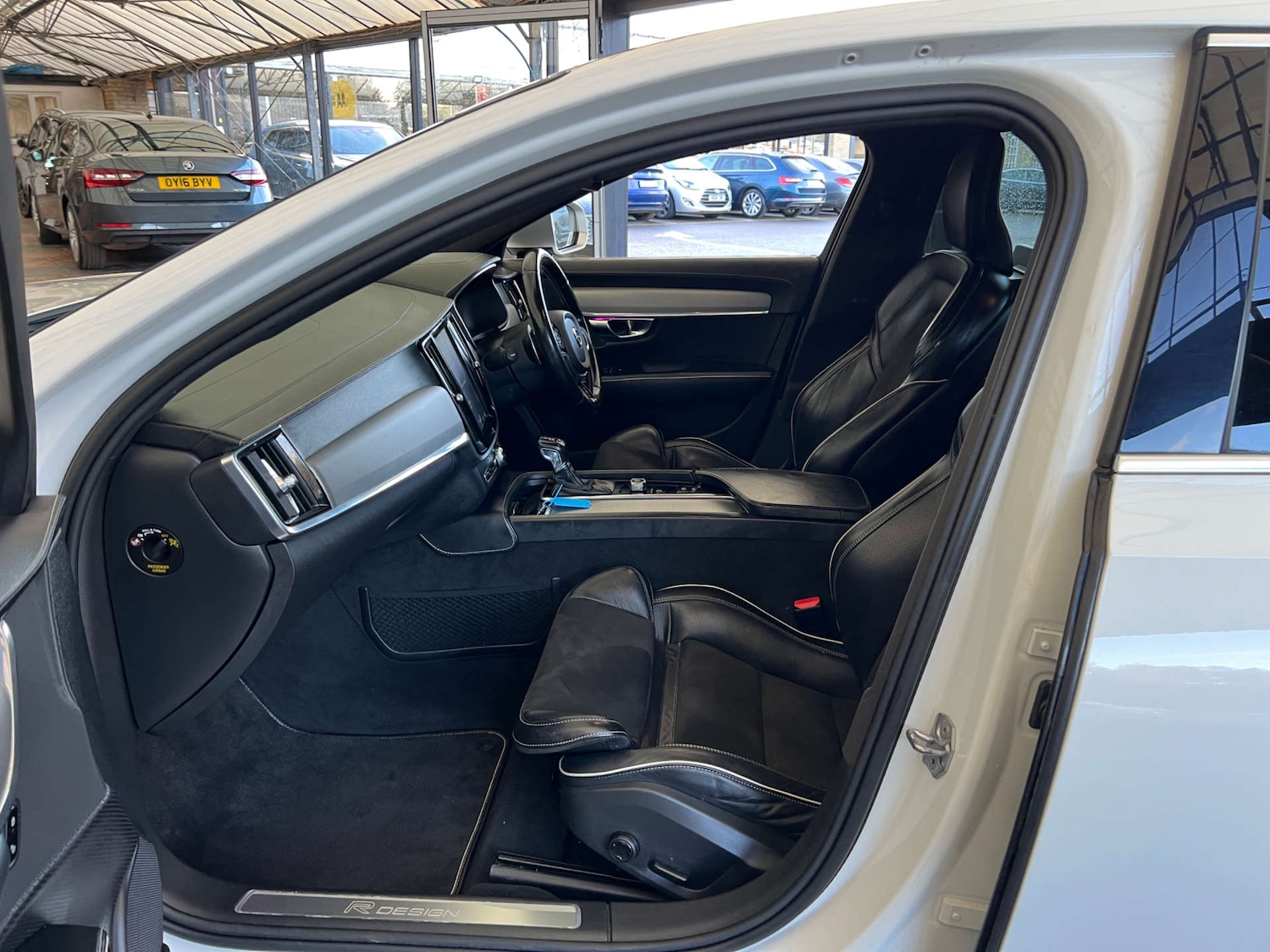 Used Volvo S90 2018 for sale - 76375875: Photo 24