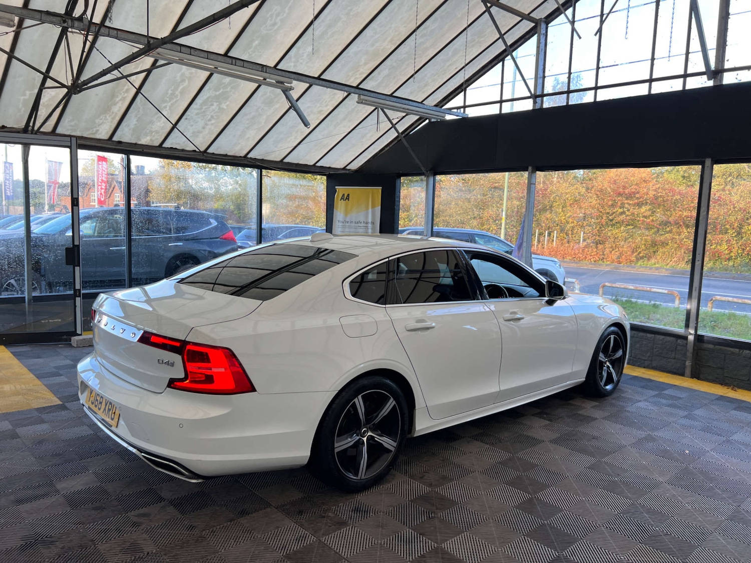 Used Volvo S90 2018 for sale - 76375875: Photo 7