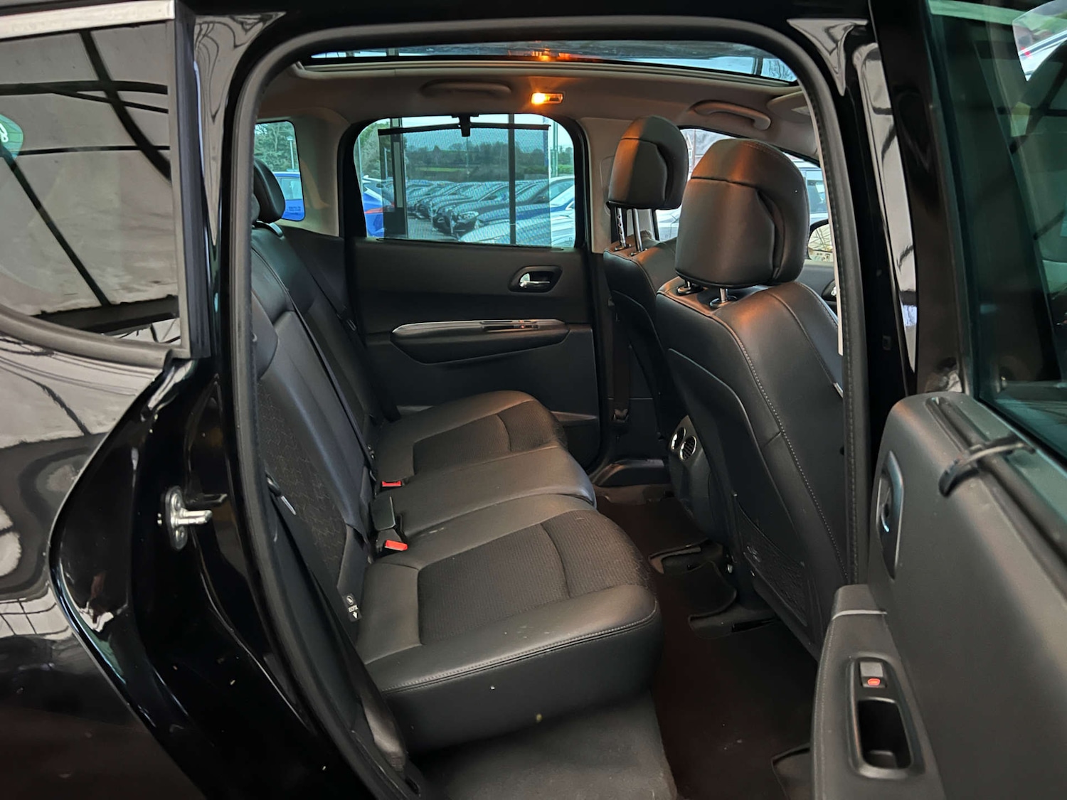 Used Peugeot 3008 2016 for sale - 77236241: Photo 25