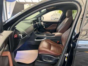 Used Jaguar F-Pace 2018 for sale - 75245141: Photo