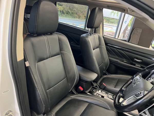 Used Mitsubishi Outlander 2017 for sale - 76231915: Photo 5