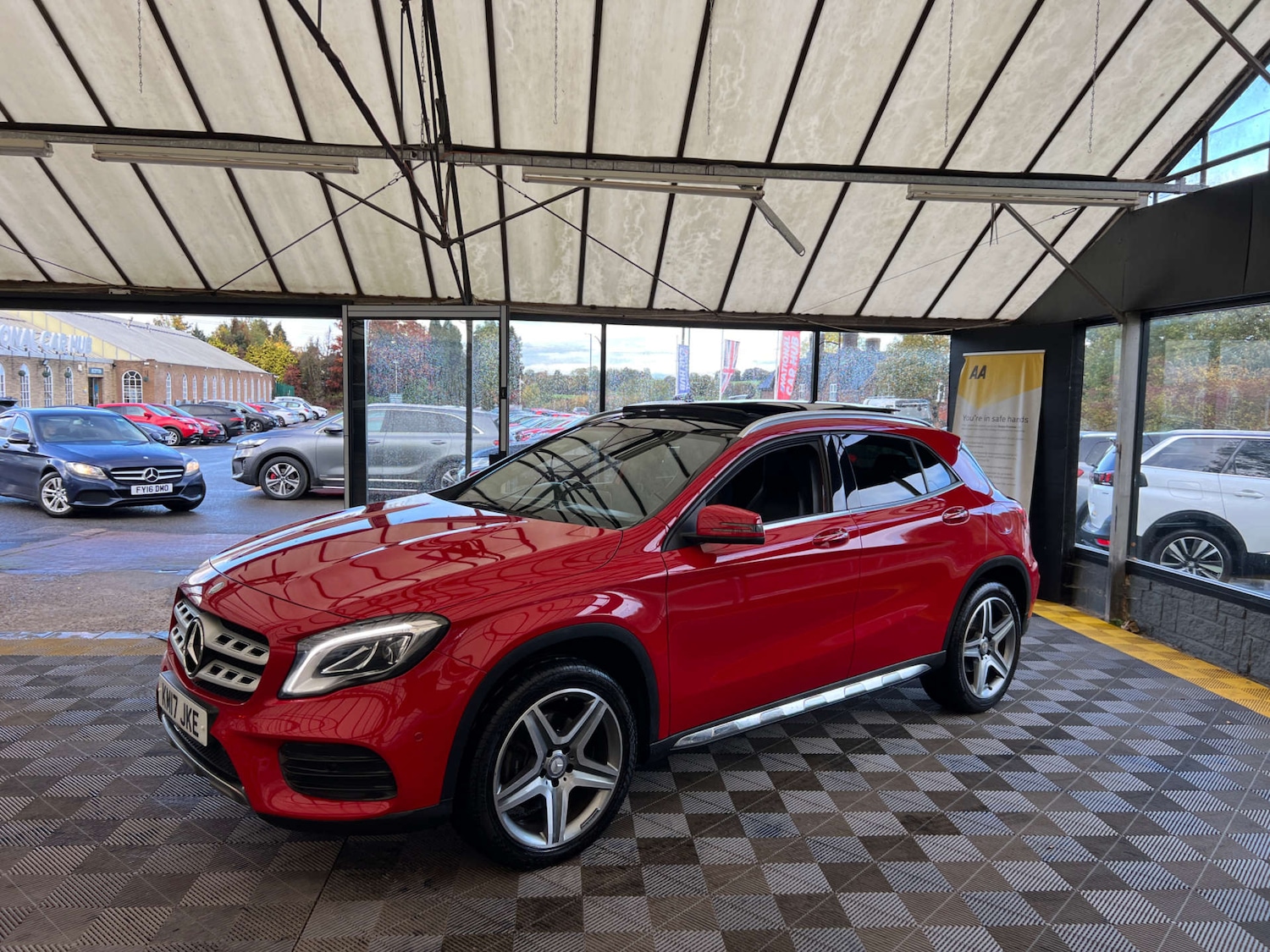Used Mercedes-Benz GLA 2017 for sale - 76601715: Photo 4