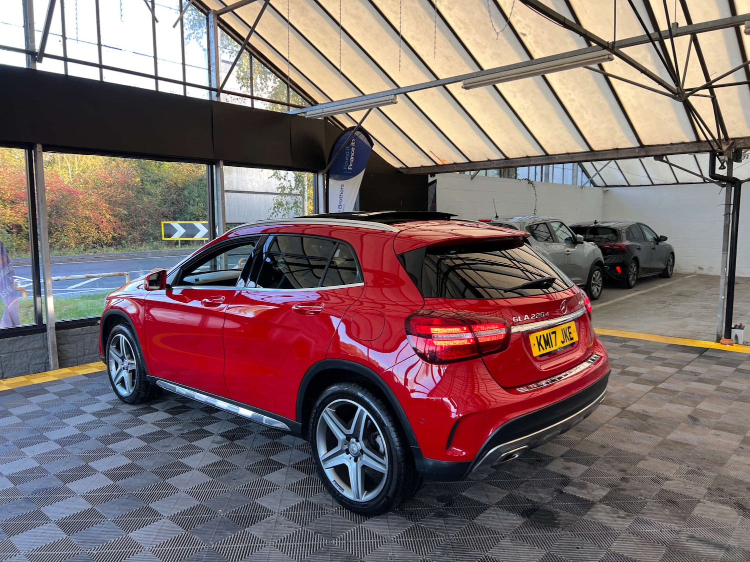 Used Mercedes-Benz GLA 2017 for sale - 76601715: Photo 5