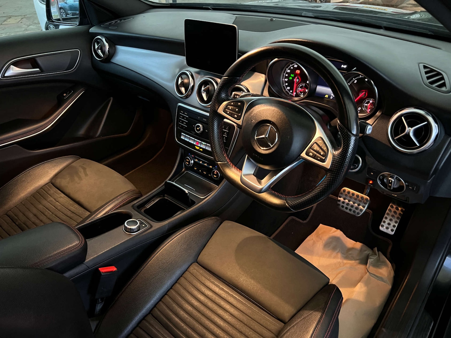 Used Mercedes-Benz GLA 2018 for sale - 76910566: Photo 11