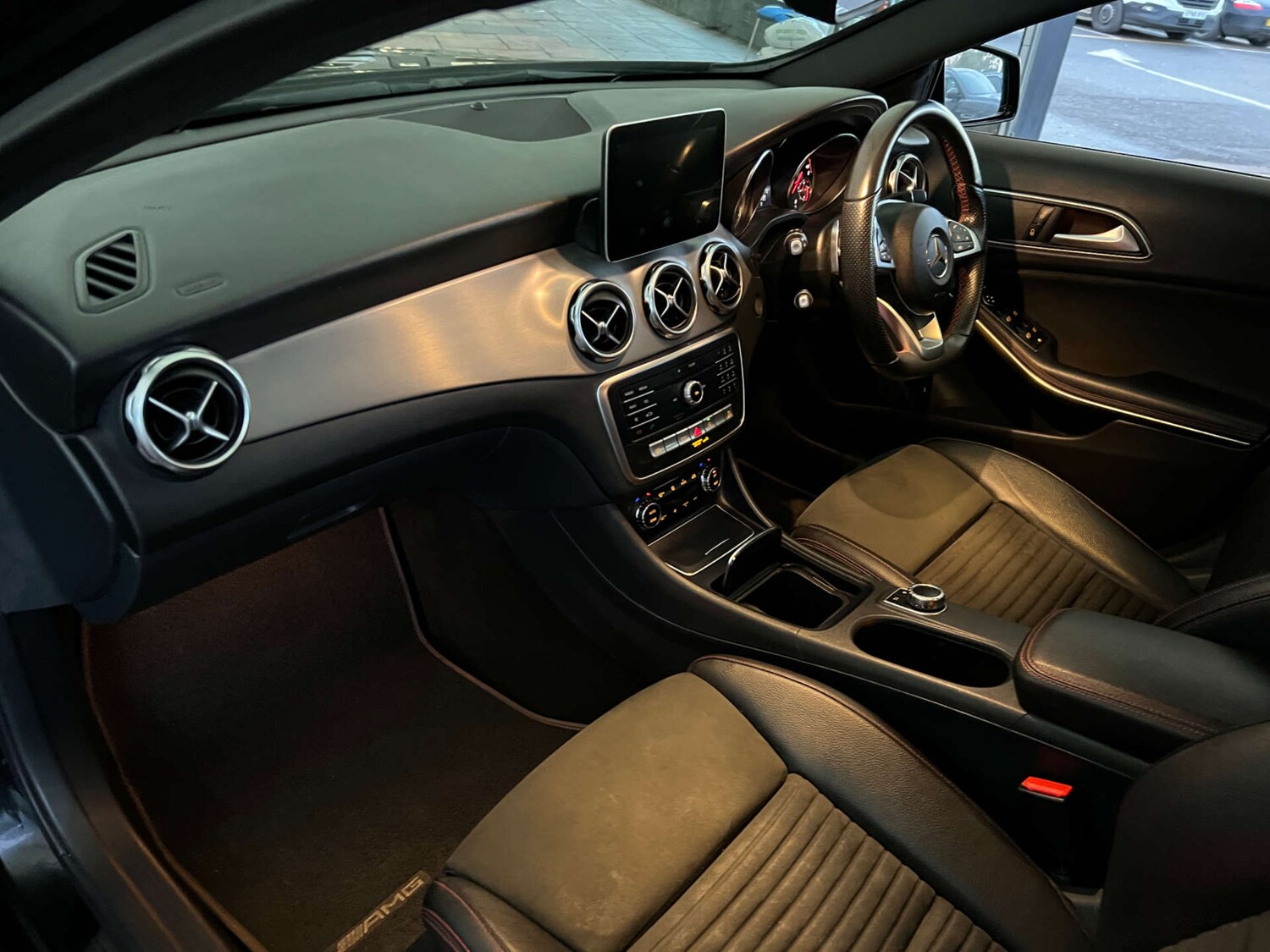 Used Mercedes-Benz GLA 2018 for sale - 76910566: Photo 24