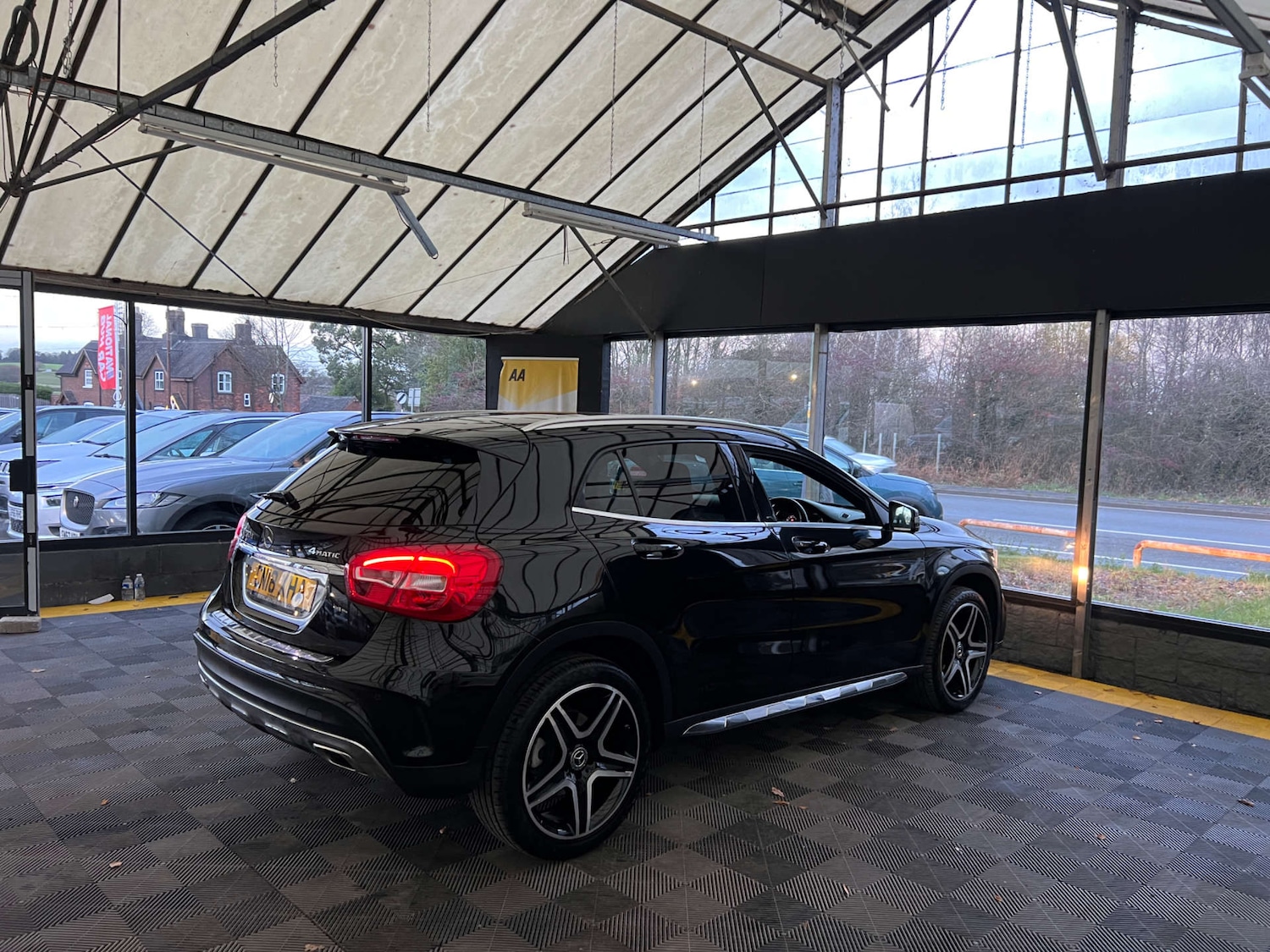 Used Mercedes-Benz GLA 2018 for sale - 76910566: Photo 8