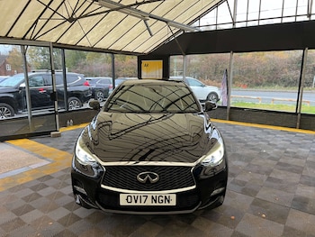 Used Infiniti Q30 2017 for sale - 76477430: Photo