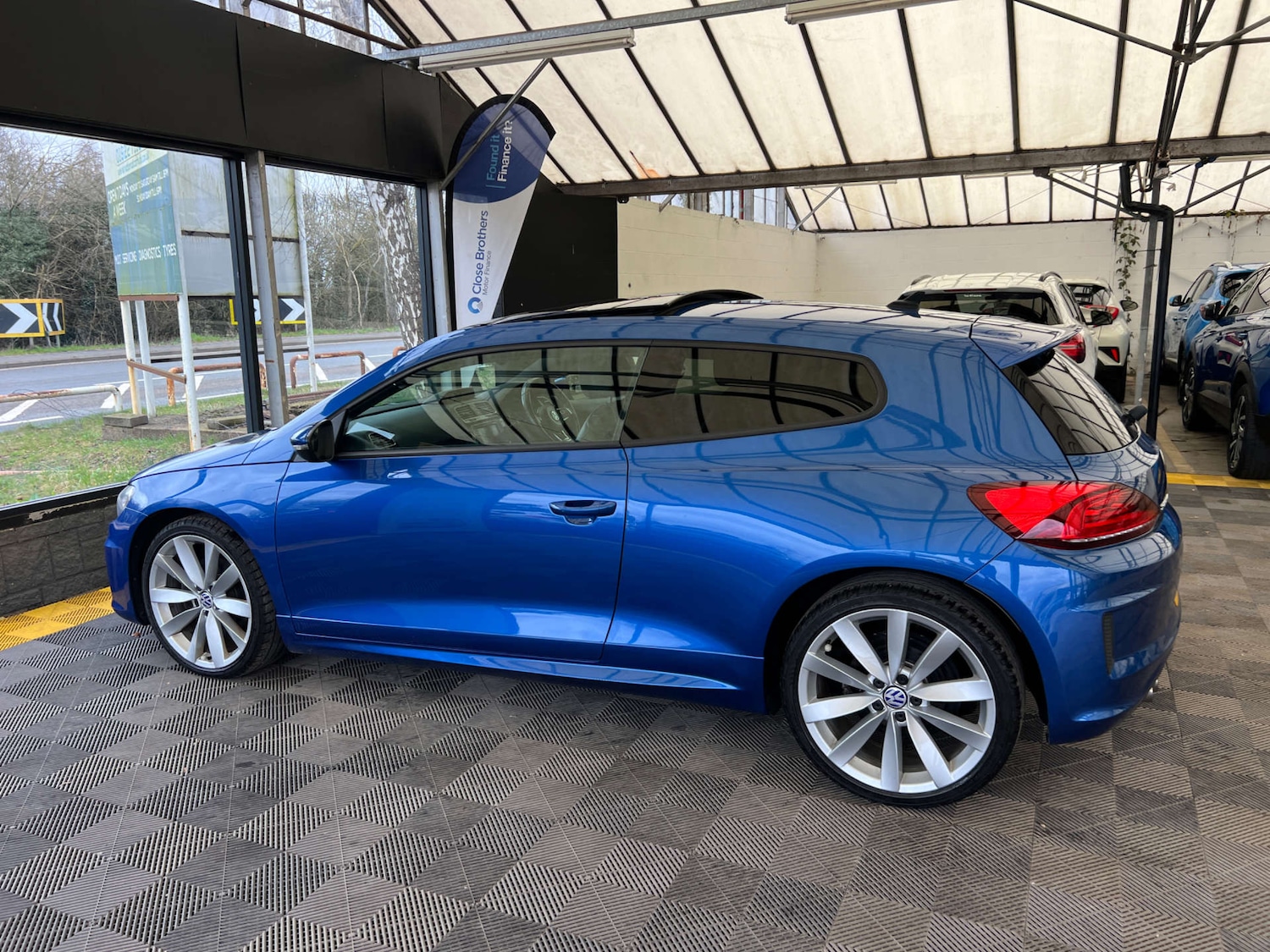 Used Volkswagen Scirocco 2016 for sale - 77975417: Photo 5