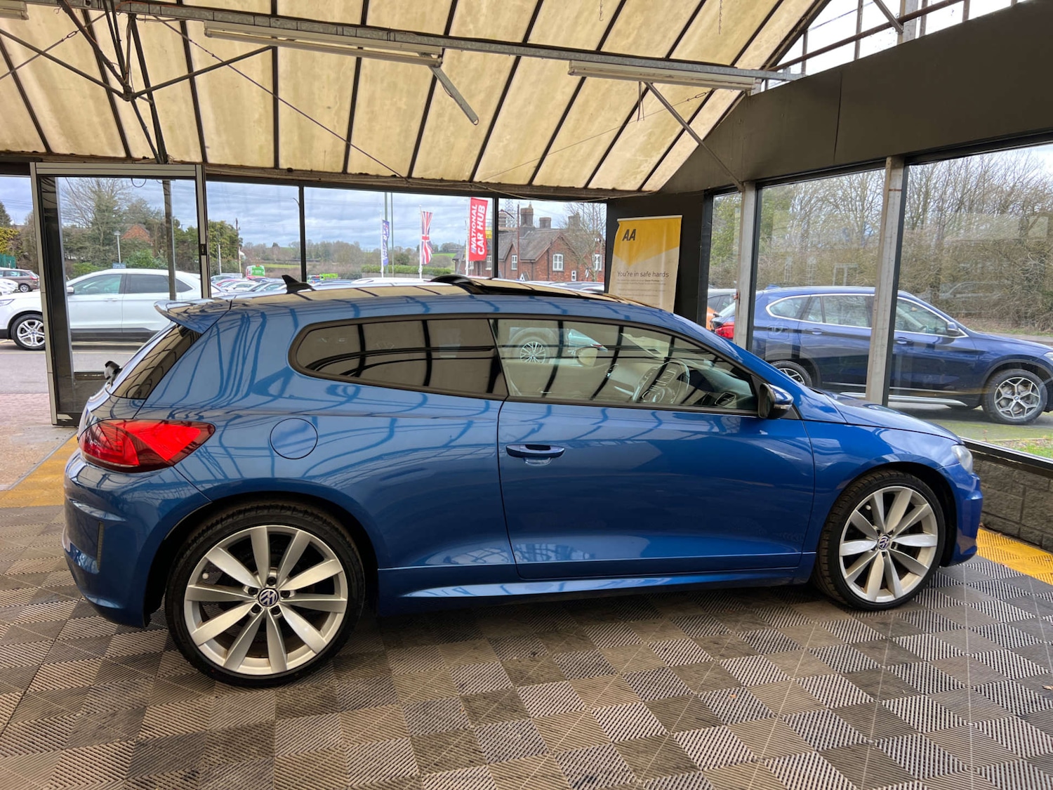 Used Volkswagen Scirocco 2016 for sale - 77975417: Photo 8
