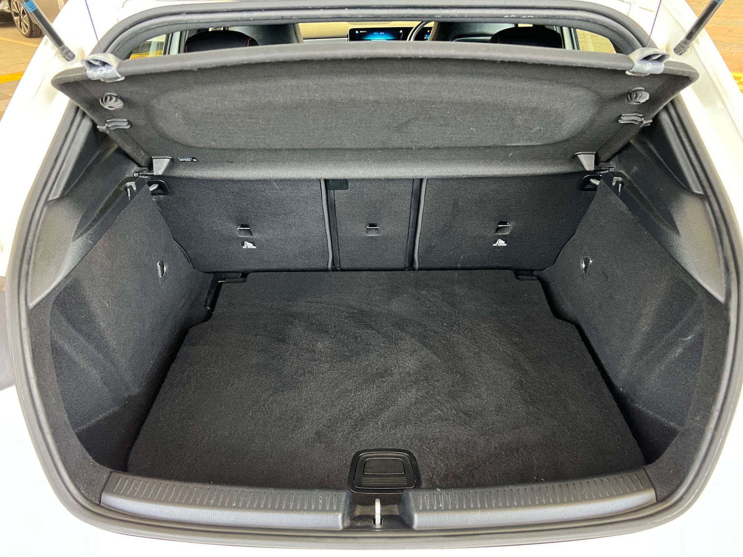 Used Mercedes-Benz A-Class 2018 for sale - 76411996: Photo 29