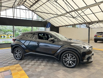 Used Toyota C-HR 2018 for sale - 78529763: Photo