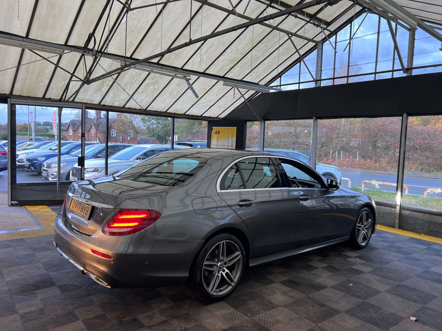 Used Mercedes-Benz E Class 2017 for sale - 76520321: Photo 8