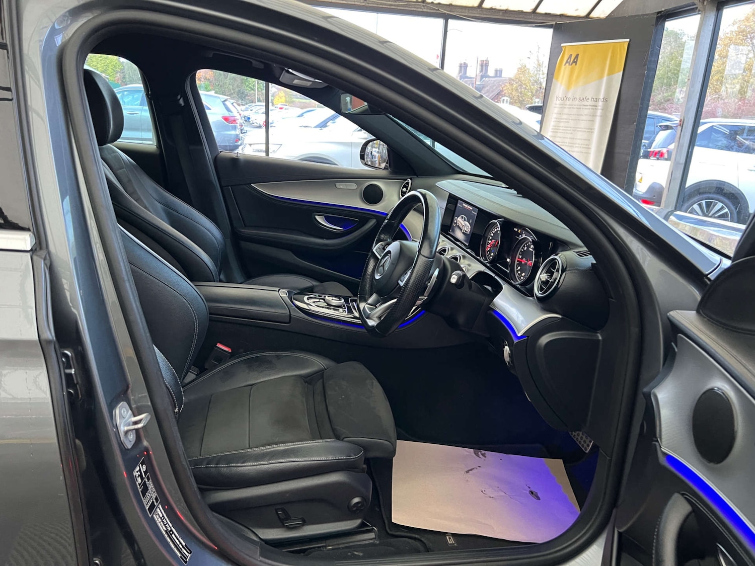 Used Mercedes-Benz E Class 2017 for sale - 76520321: Photo 9