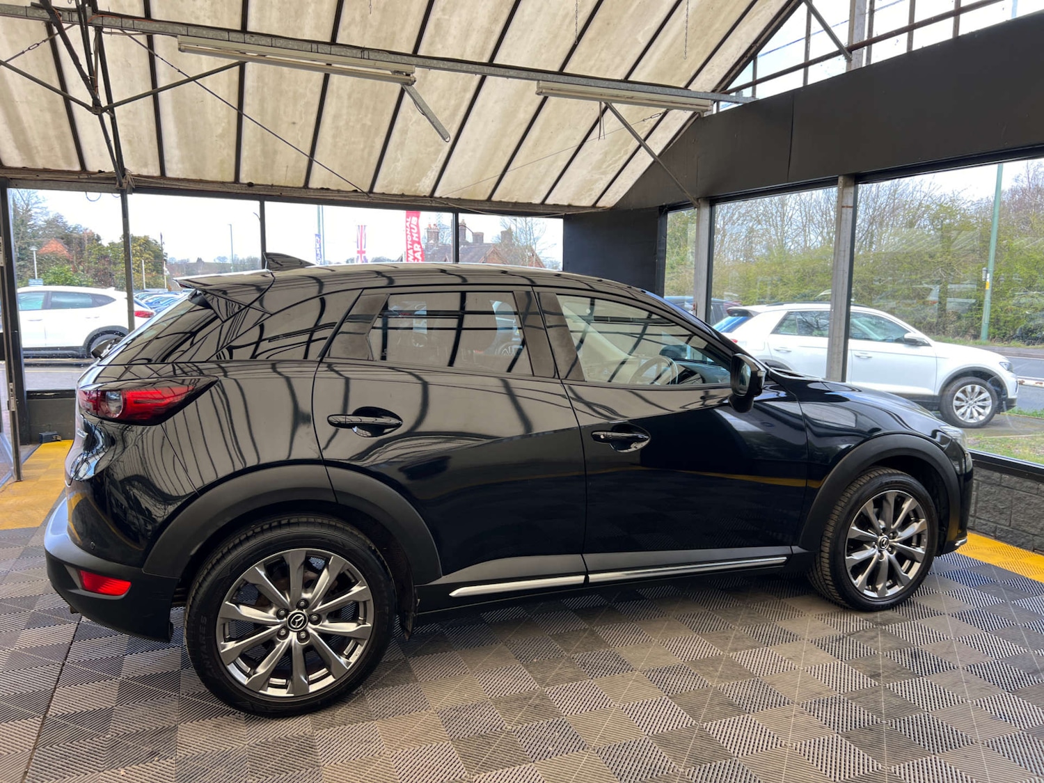 Used Mazda CX-3 2019 for sale - 78070983: Photo 9