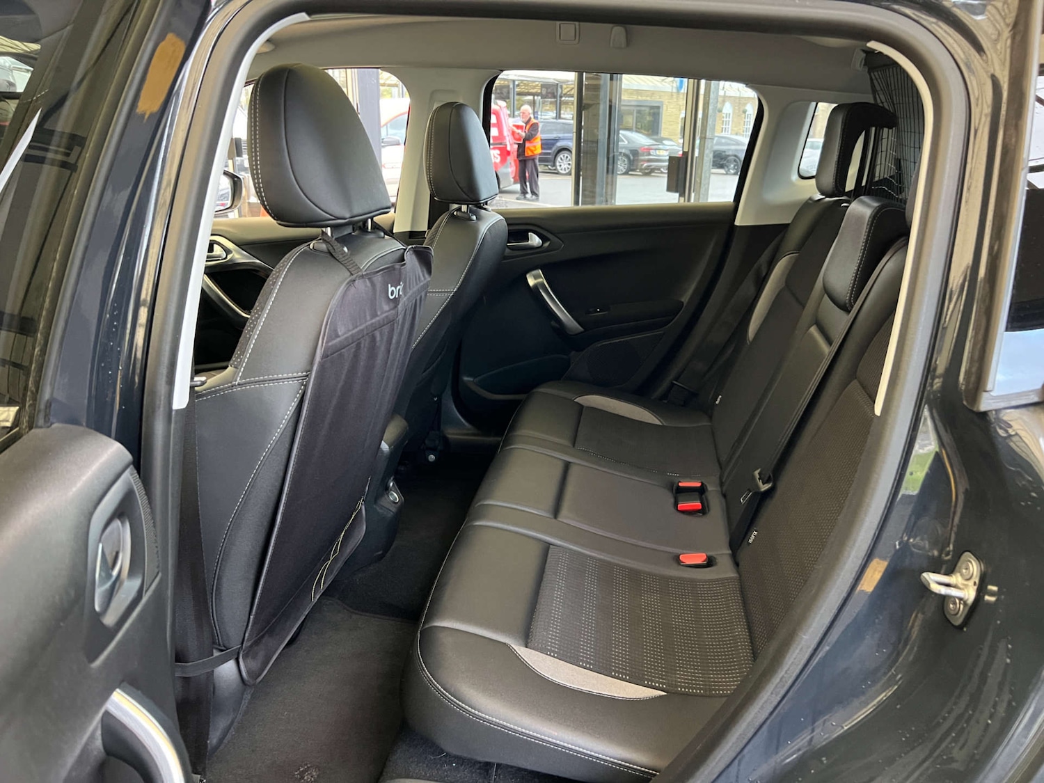 Used Peugeot 2008 2018 for sale - 76437858: Photo 28