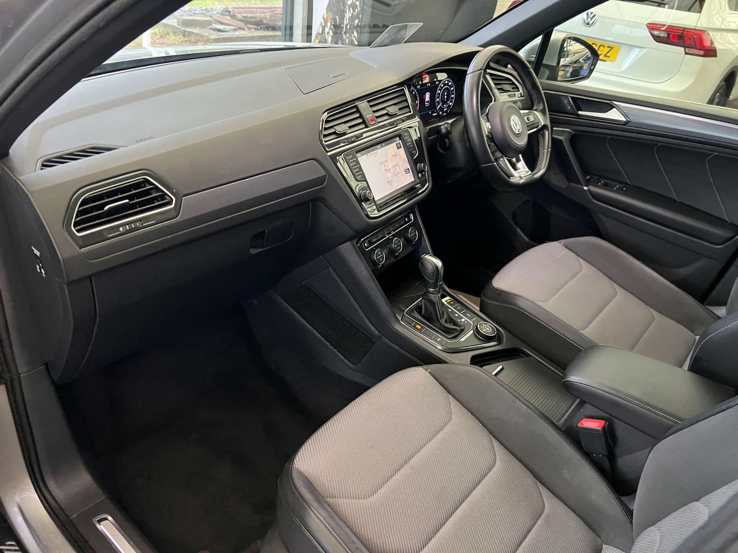 Used Volkswagen Tiguan 2016 for sale - 77224779: Photo 26