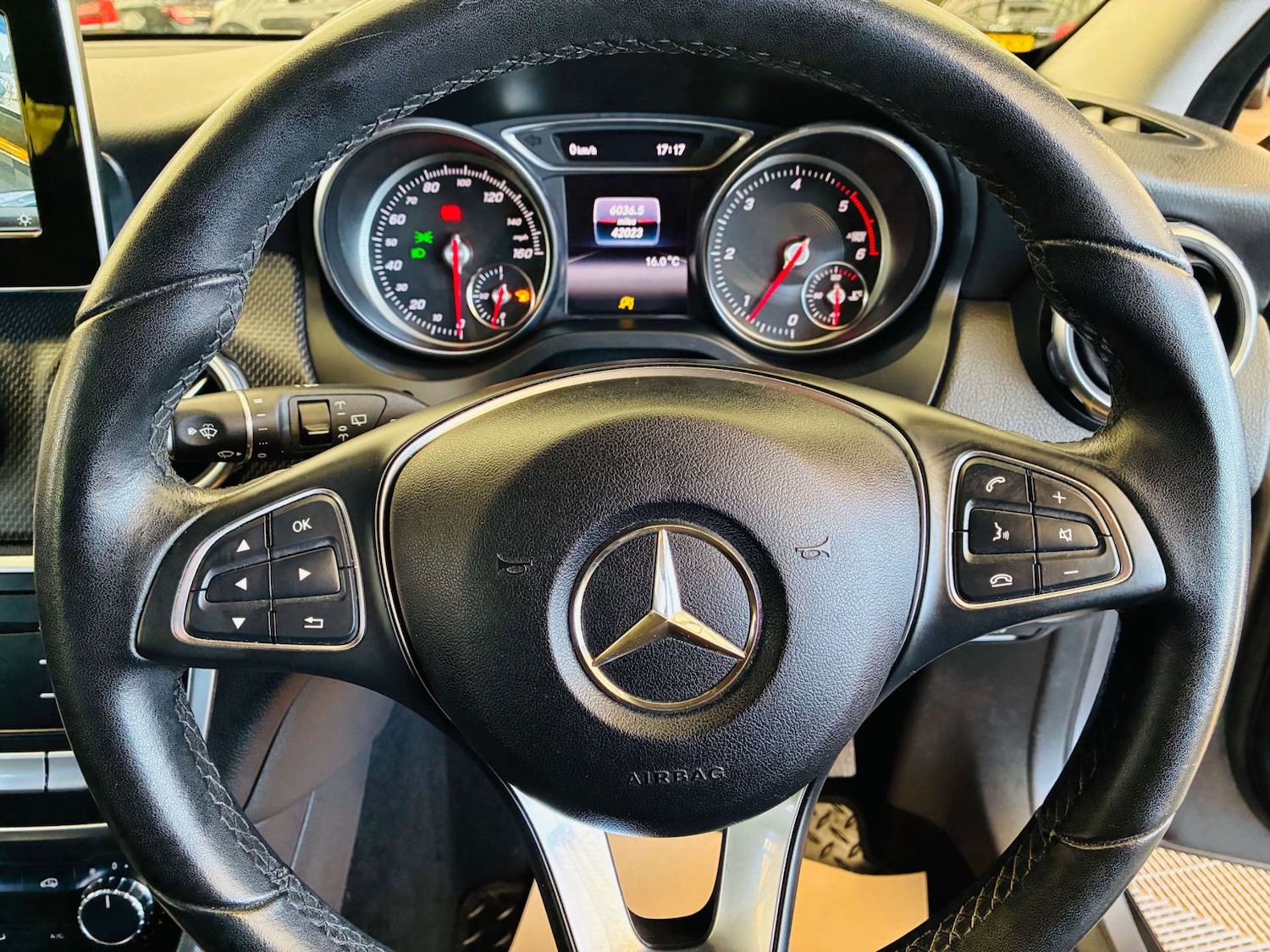 Used Mercedes-Benz GLA 2017 for sale - 76277889: Photo 16