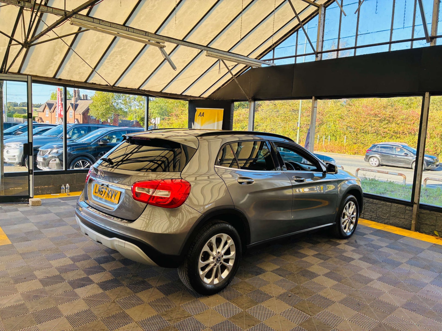 Used Mercedes-Benz GLA 2017 for sale - 76277889: Photo 9