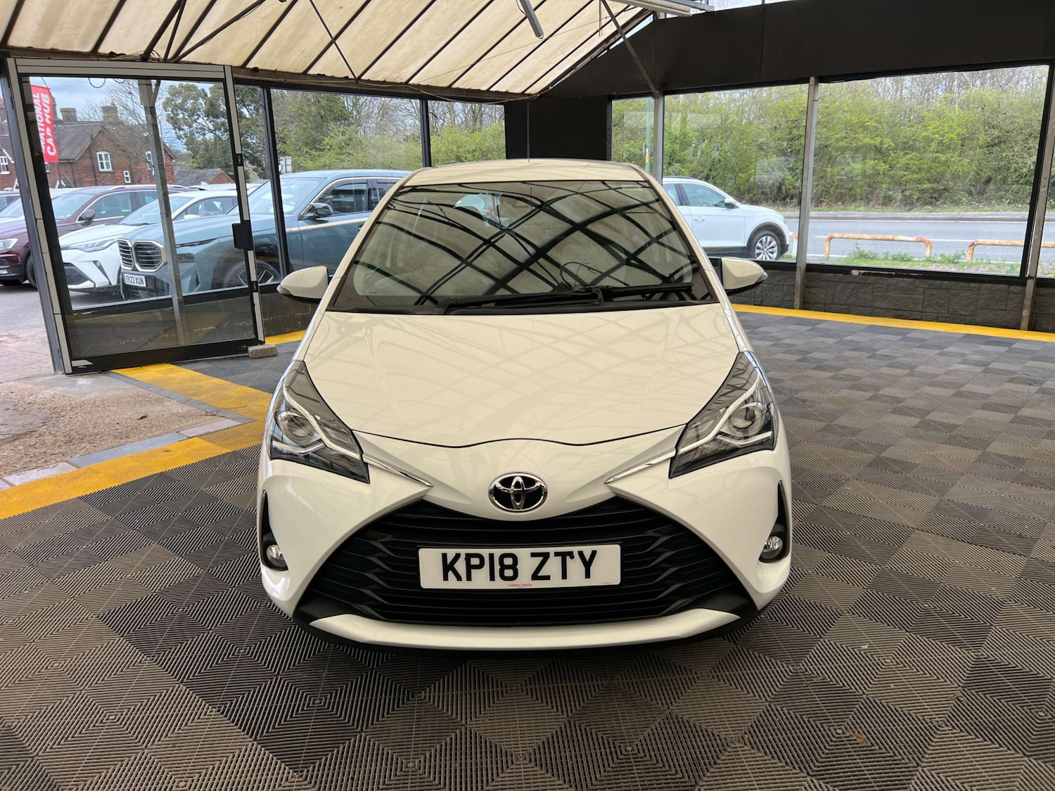 Used Toyota Yaris 2018 for sale - 78106694: Photo 4