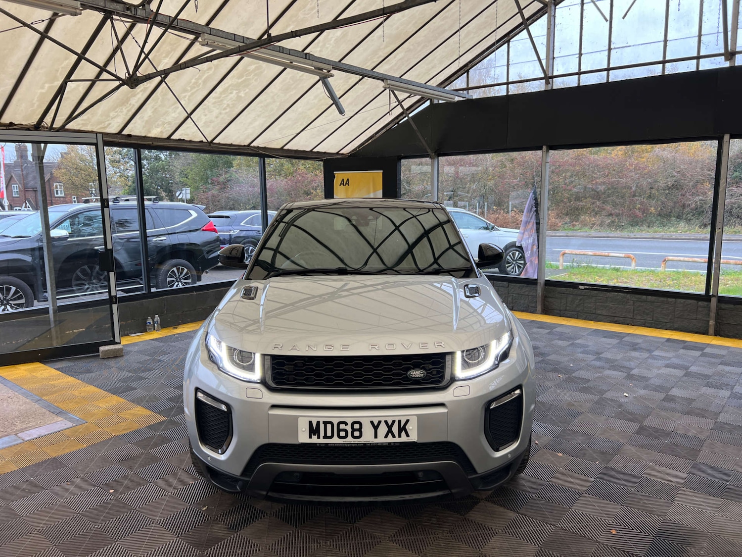 Used Land Rover Range Rover Evoque 2018 for sale - 76477421: Photo 2