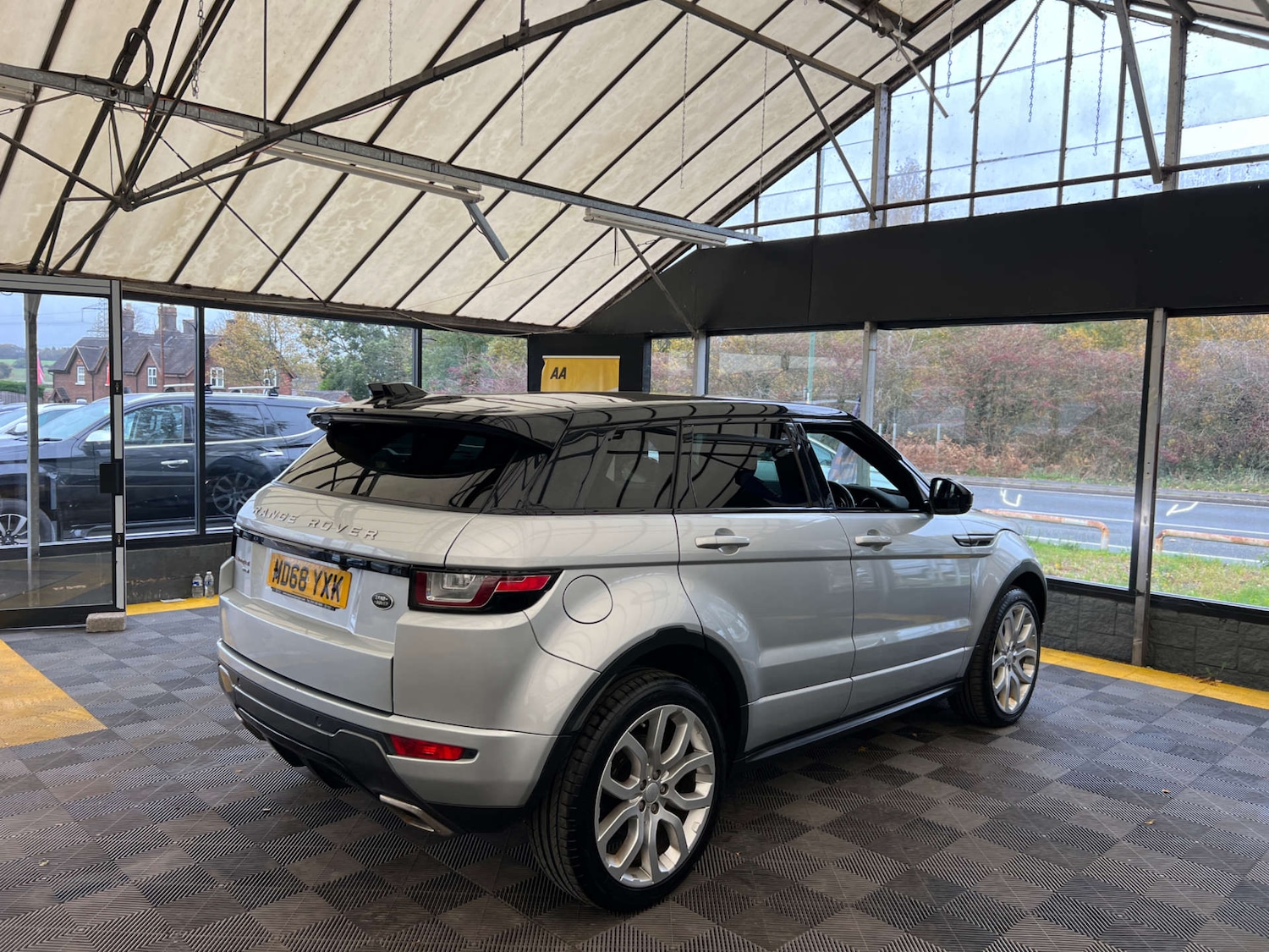 Used Land Rover Range Rover Evoque 2018 for sale - 76477421: Photo 5