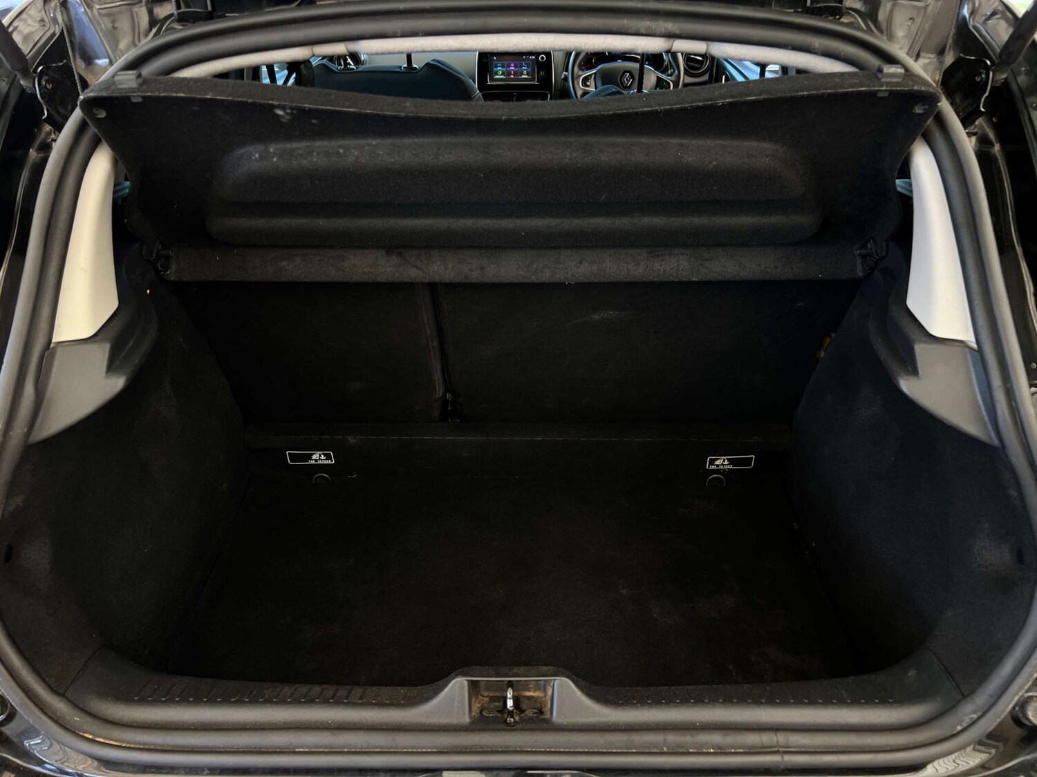 Used Renault Clio 2017 for sale - 78155654: Photo 25