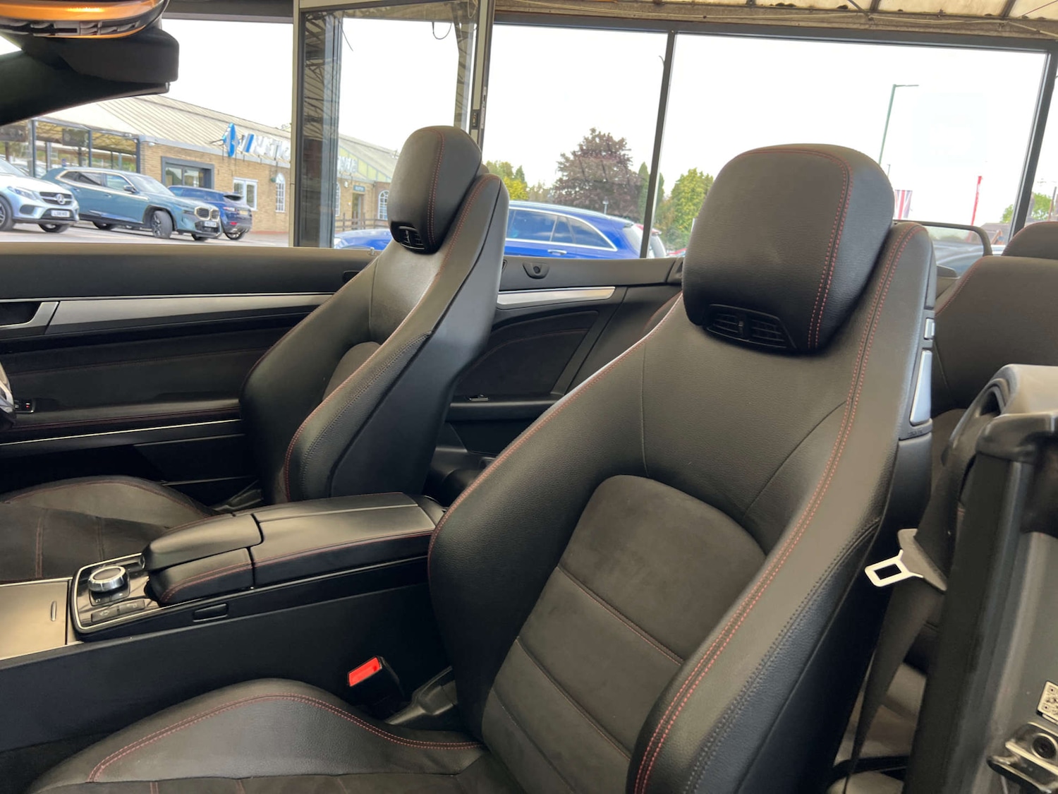 Used Mercedes-Benz E-Class 2015 for sale - 76045325: Photo 29