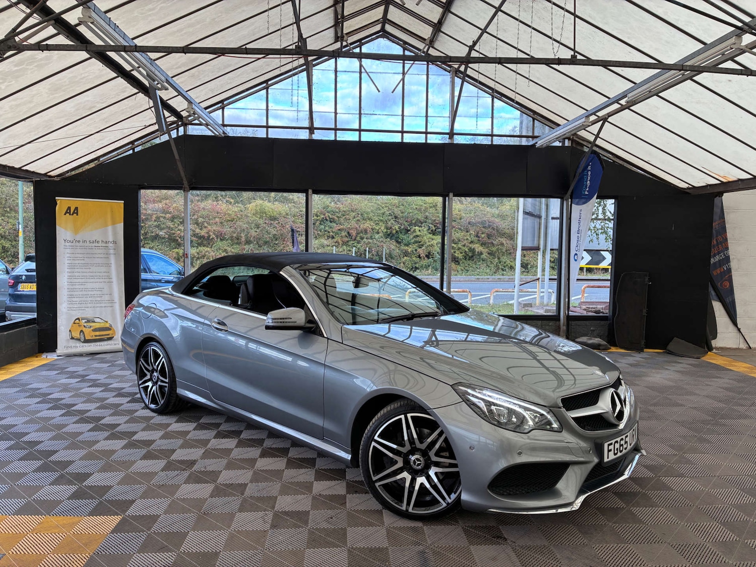 Used Mercedes-Benz E-Class 2015 for sale - 76045325: Photo 6