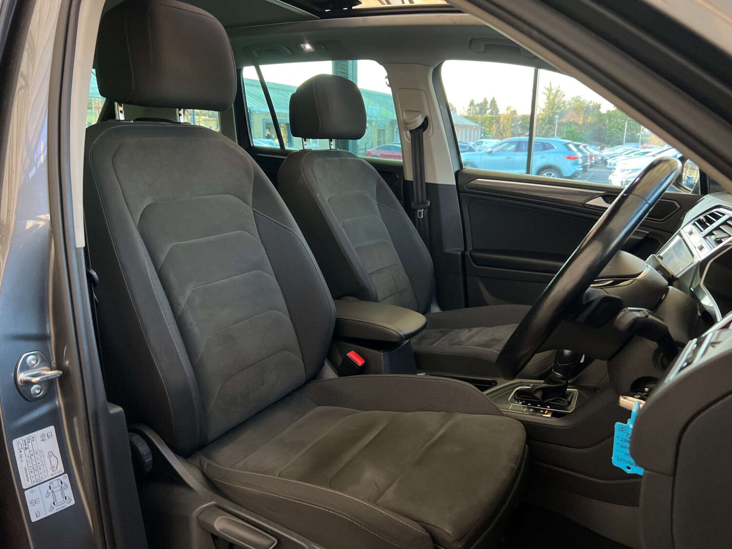 Used Volkswagen Tiguan 2017 for sale - 77750333: Photo 11