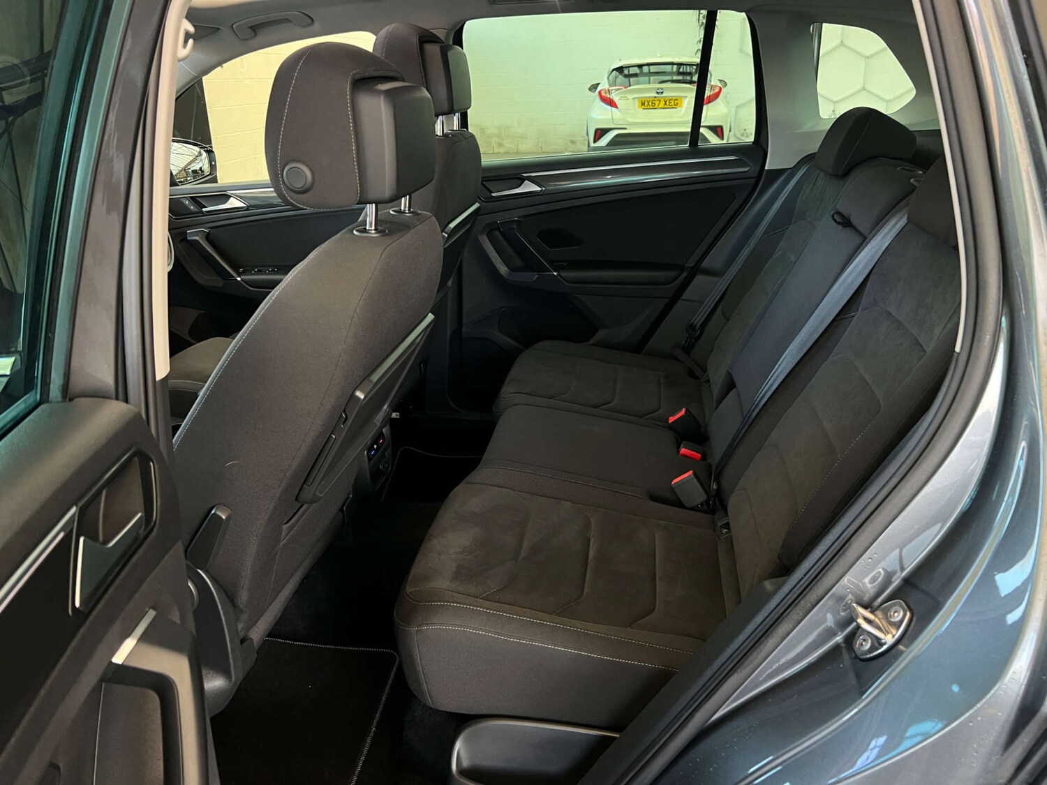 Used Volkswagen Tiguan 2017 for sale - 77750333: Photo 25