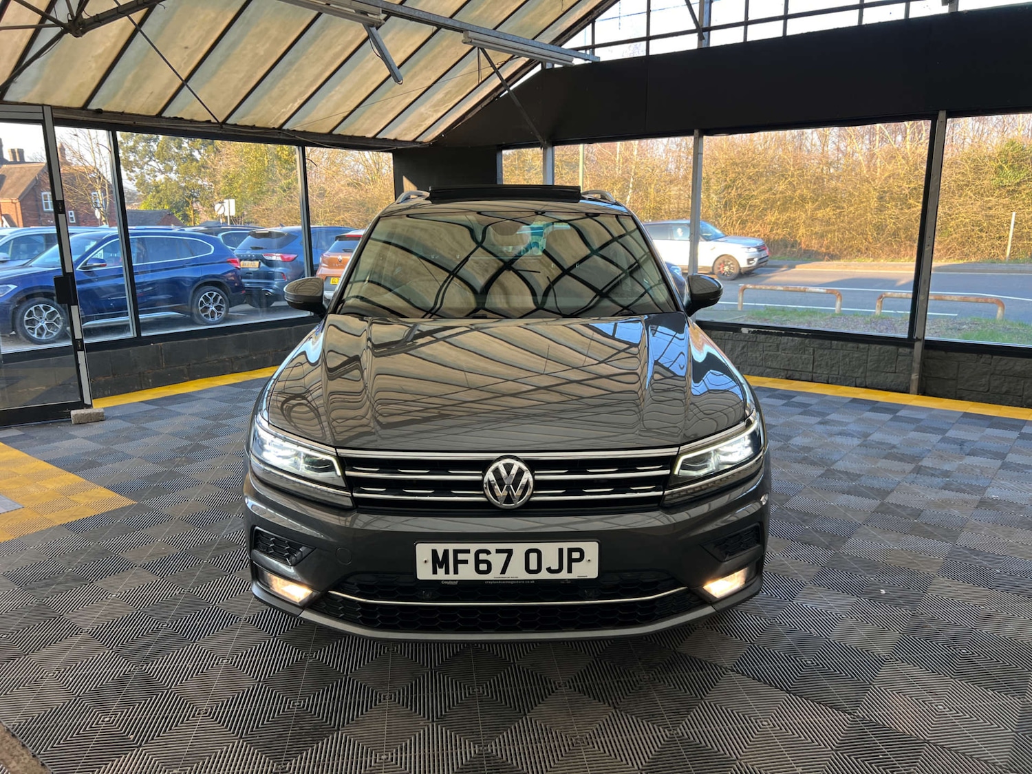 Used Volkswagen Tiguan 2017 for sale - 77750333: Photo 4