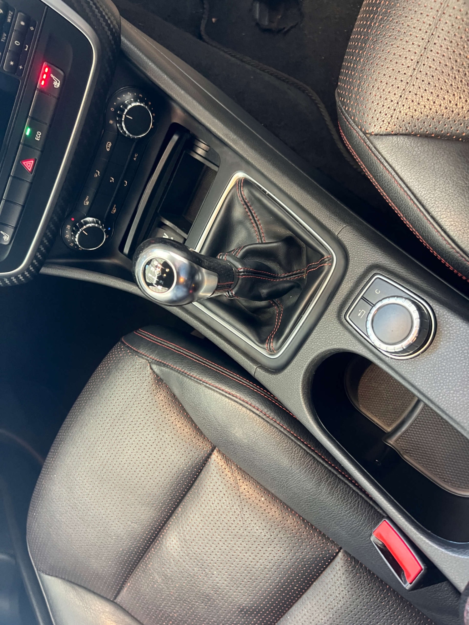 Used Mercedes-Benz A-Class 2014 for sale - 76618858: Photo 10