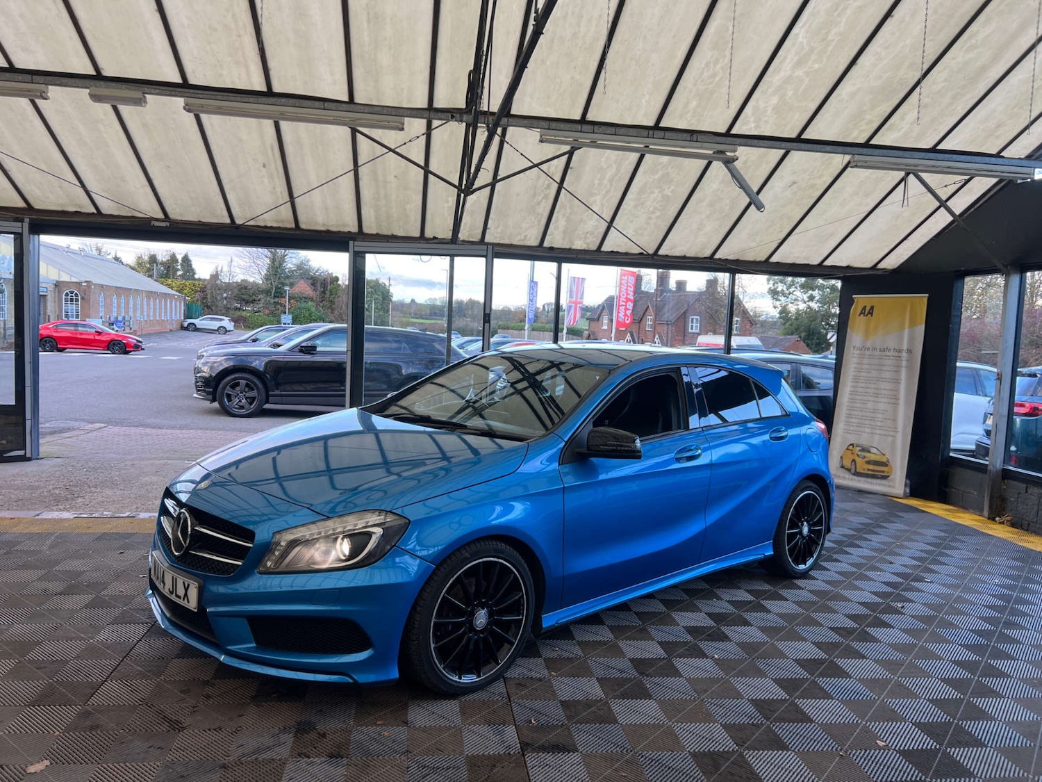 Used Mercedes-Benz A-Class 2014 for sale - 76618858: Photo 3