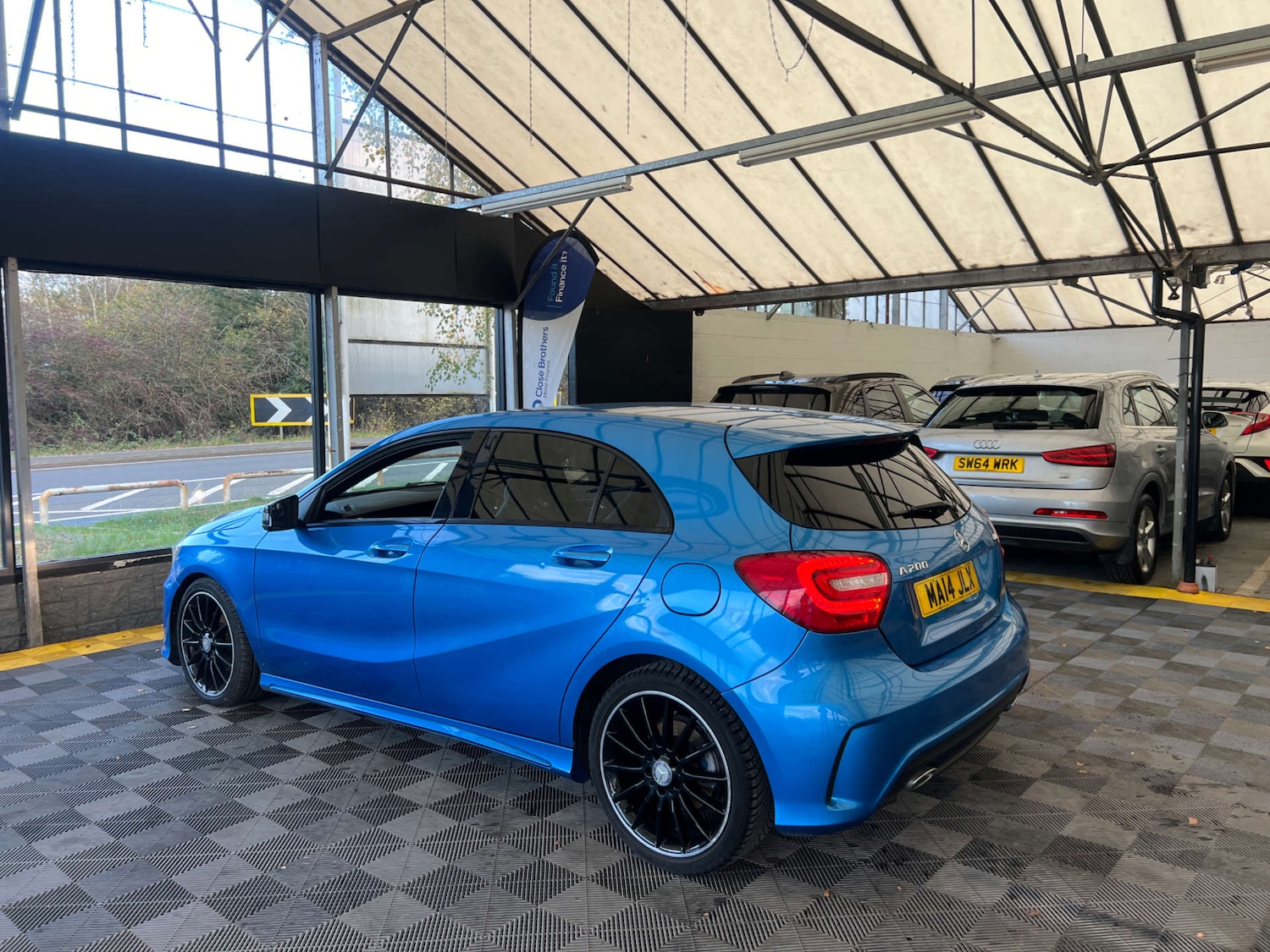 Used Mercedes-Benz A-Class 2014 for sale - 76618858: Photo 4