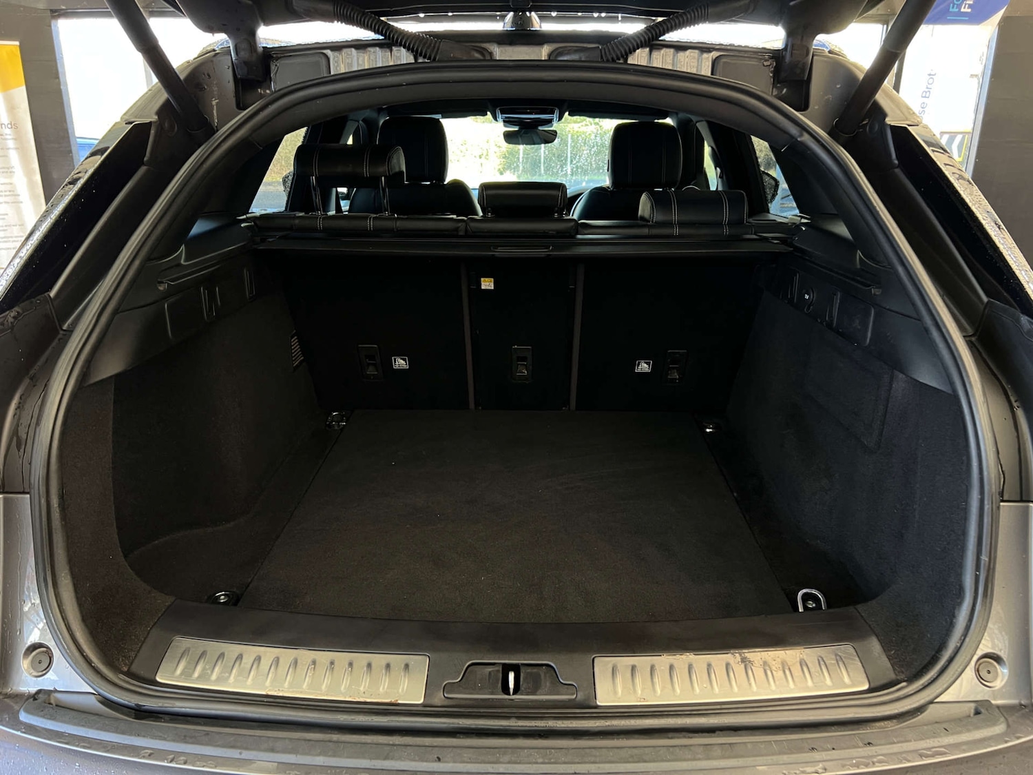 Used Land Rover Range Rover Velar 2018 for sale - 77628821: Photo 30