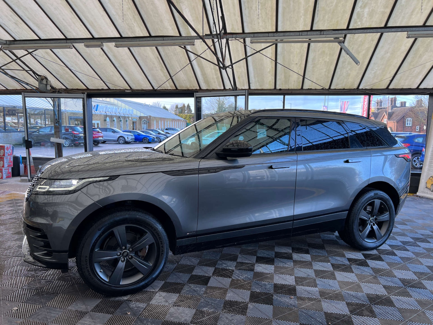 Used Land Rover Range Rover Velar 2018 for sale - 77628821: Photo 5