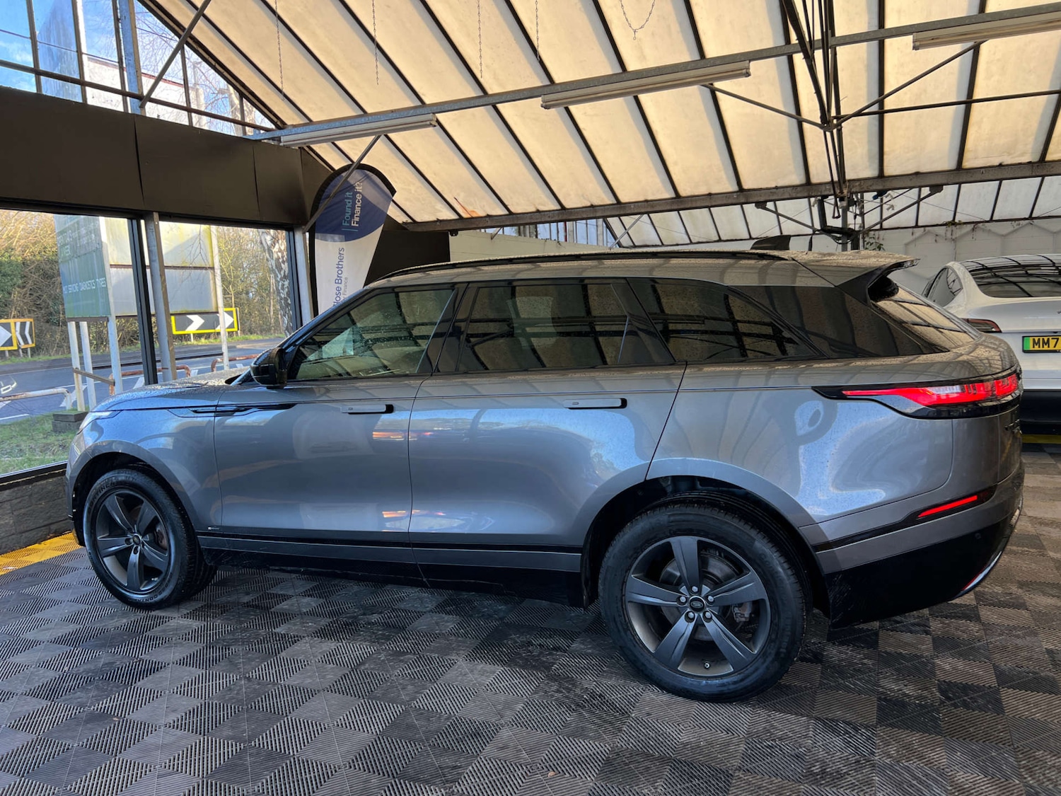 Used Land Rover Range Rover Velar 2018 for sale - 77628821: Photo 7