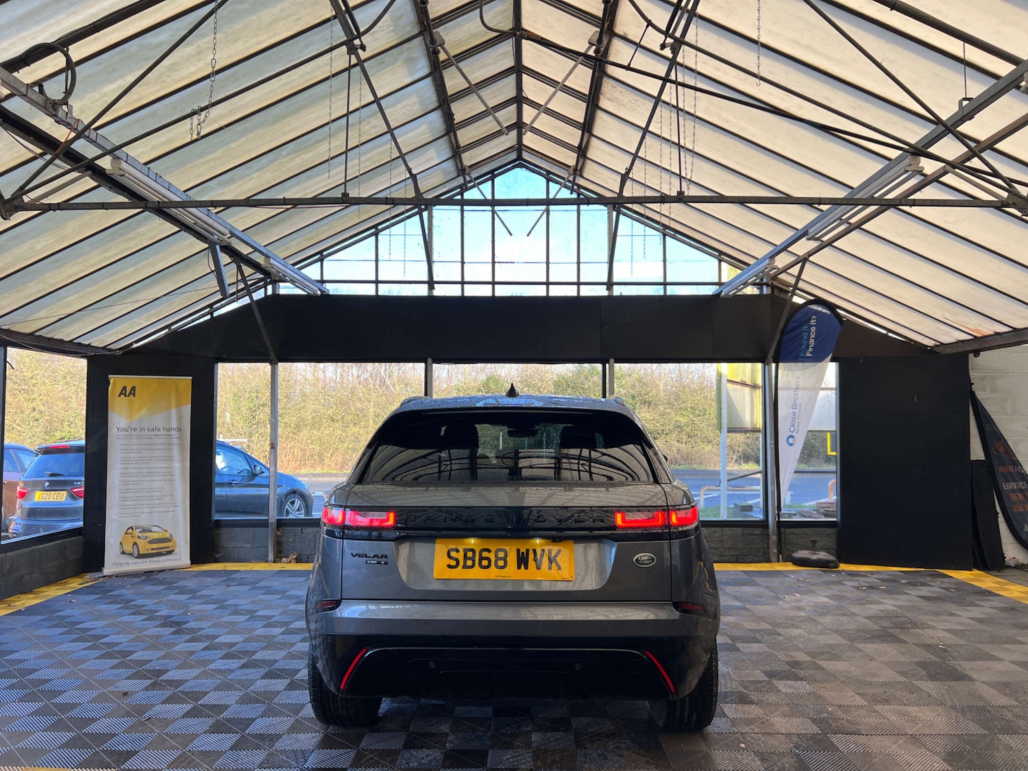 Used Land Rover Range Rover Velar 2018 for sale - 77628821: Photo 8