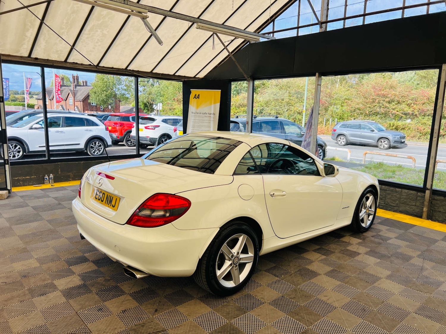 Used Mercedes-Benz SLK 2011 for sale - 76859426: Photo 13
