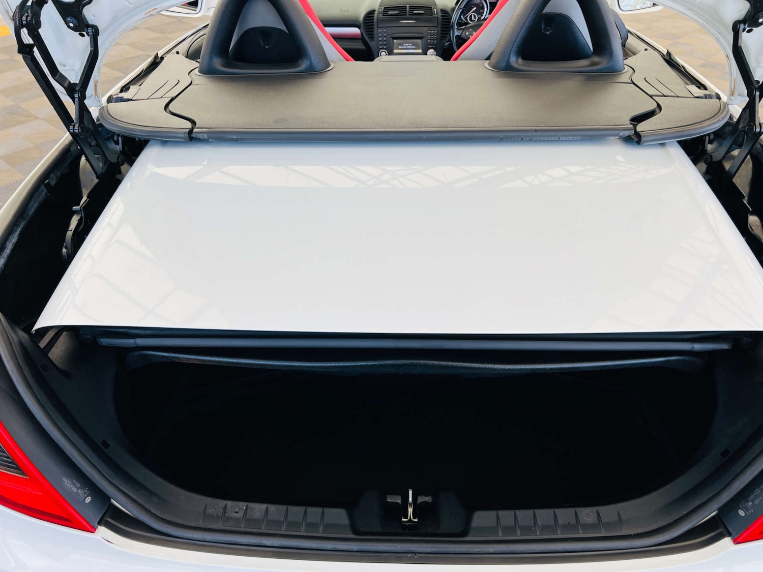 Used Mercedes-Benz SLK 2011 for sale - 76859426: Photo 29