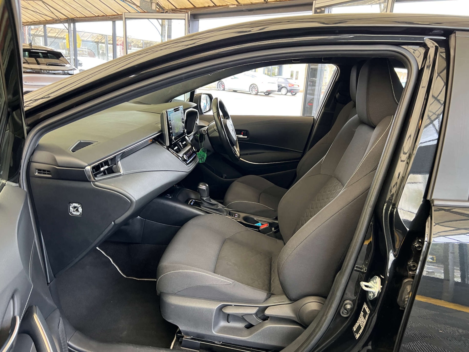 Used Toyota Corolla 2019 for sale - 77168094: Photo 19