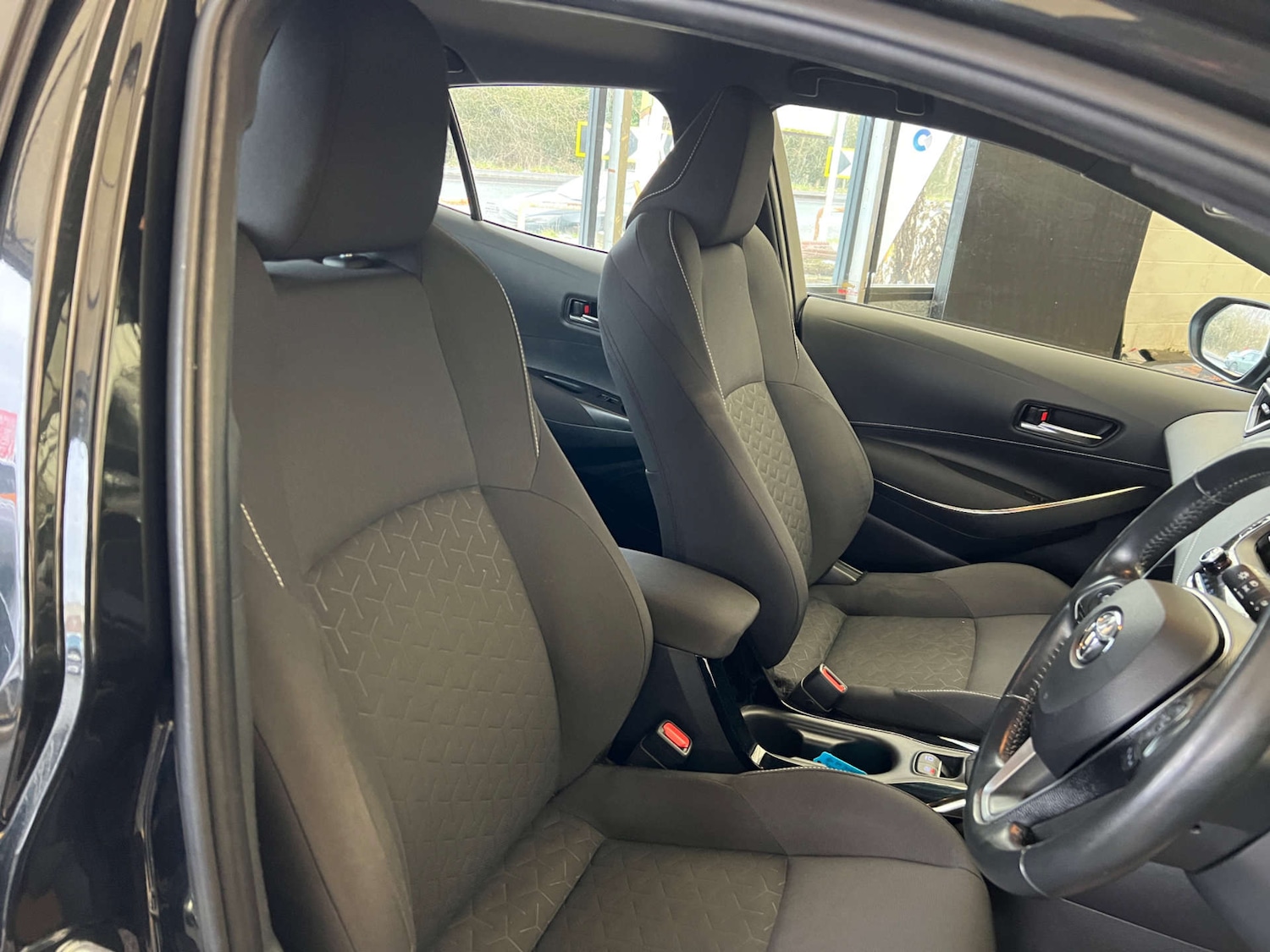 Used Toyota Corolla 2019 for sale - 77168094: Photo 8